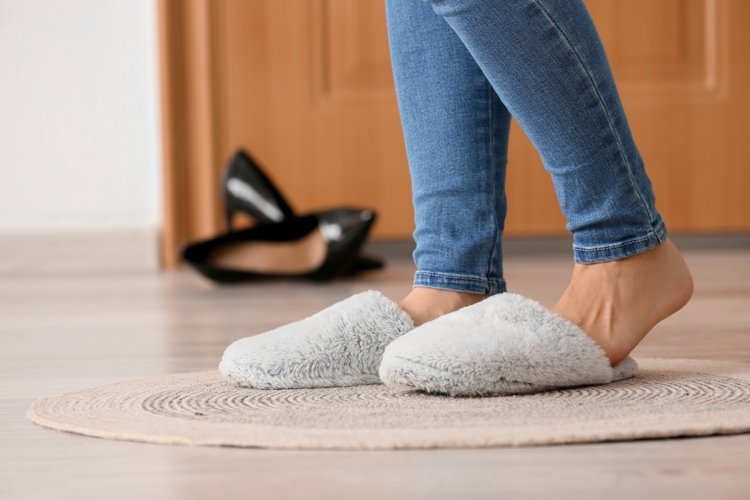 Best Orthopedic Slippers For Women in 2024 - Fortunate Feet