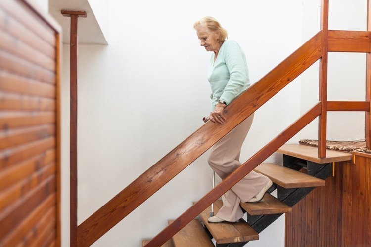 why-do-i-have-hip-pain-walking-up-stairs-fortunate-feet