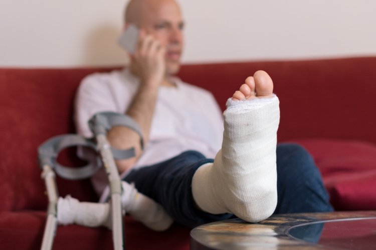 How Long Does It Take for a Metatarsal Fracture to Heal? - Fortunate Feet